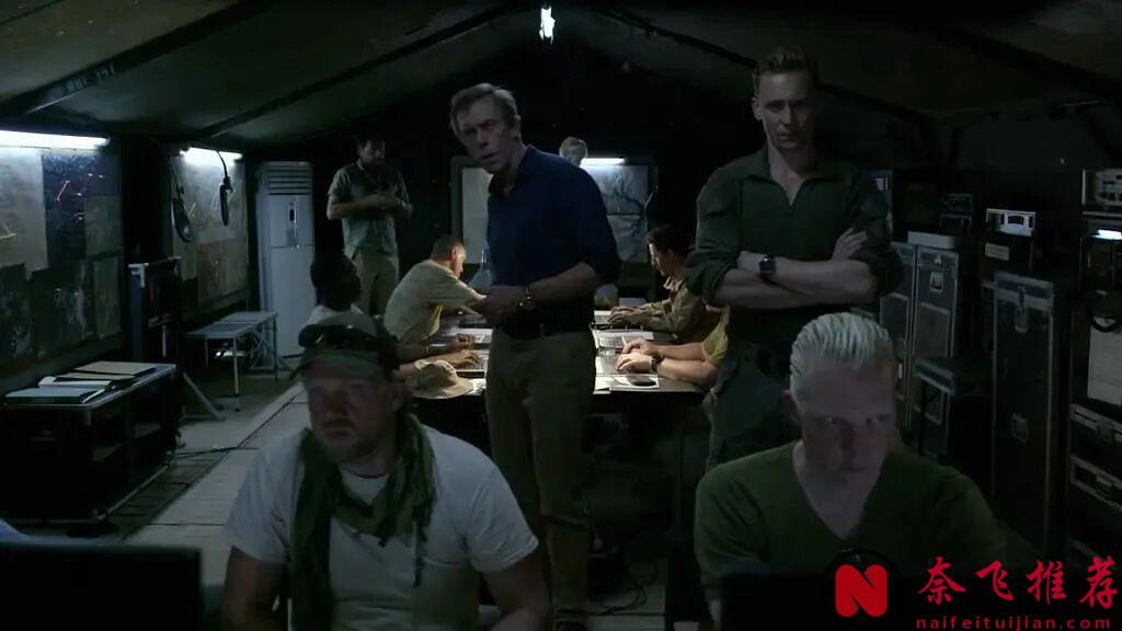 消失10年,这个男人又杀回来了!谍战美剧神作《夜班经理》第二季回归!