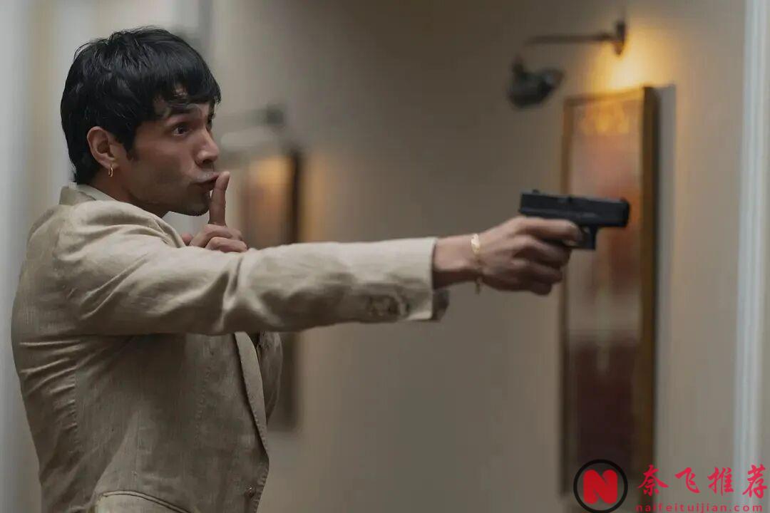 消失10年,这个男人又杀回来了!谍战美剧神作《夜班经理》第二季回归!