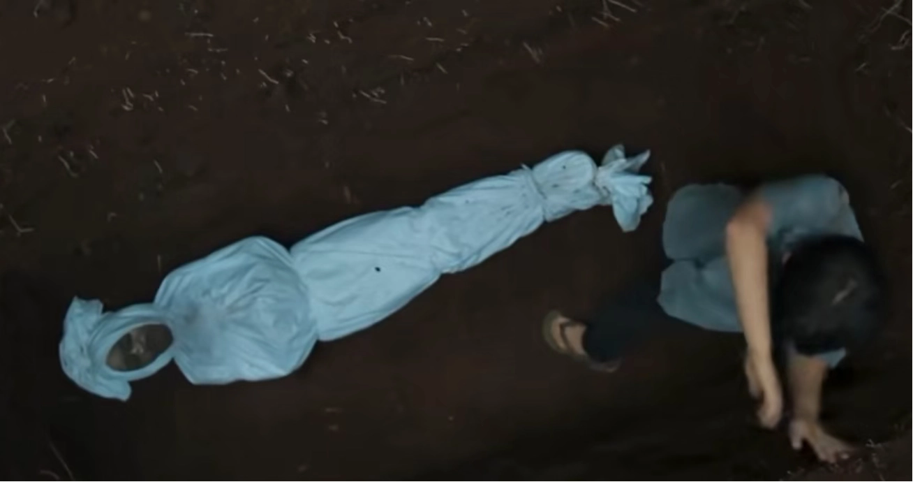 印尼恐怖片《幽冥哨劫》禁忌哨音唤醒恐怖恶魔，沉浸式体验诅咒惊悚