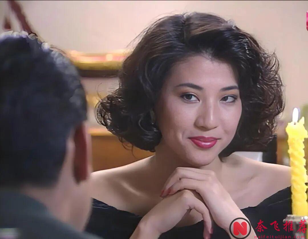 女神邱月清第一次大胆出演的电影《三度诱惑》,拍得还颇有想法