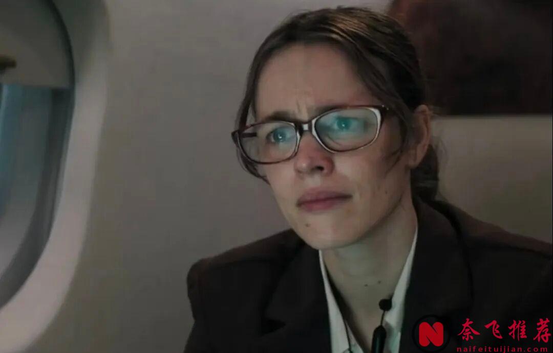 爽翻了,这部R级恐怖神作《请求救援/荒岛囚救/脑细天劫》让所有打工人狠狠共情