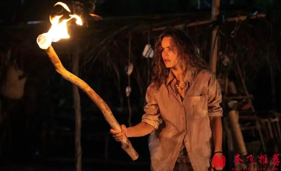 爽翻了,这部R级恐怖神作《请求救援/荒岛囚救/脑细天劫》让所有打工人狠狠共情