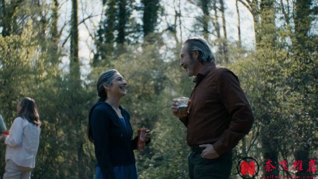 评分飙了!HBO这部新剧《可以开干/圣路易斯约炮案》一出手就是限制级