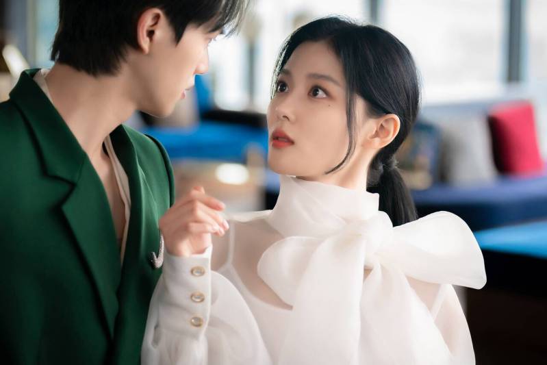 Netflix《与恶魔有约》剧情解读、1-16集评价、看点及演员阵容介绍