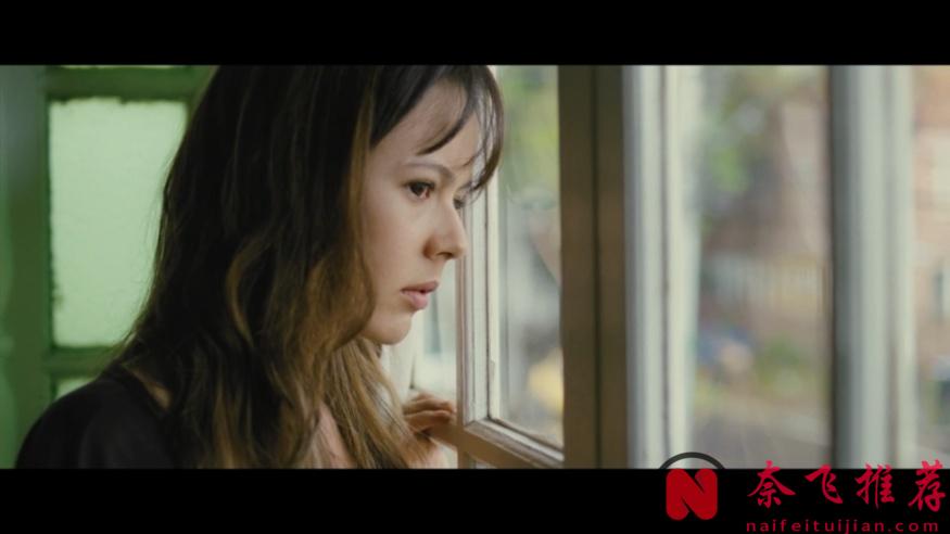 高分经典悬疑片《黑暗面/镜中人》:西班牙男女搞起对象来全是心眼儿!尺度之下让人不敢多想