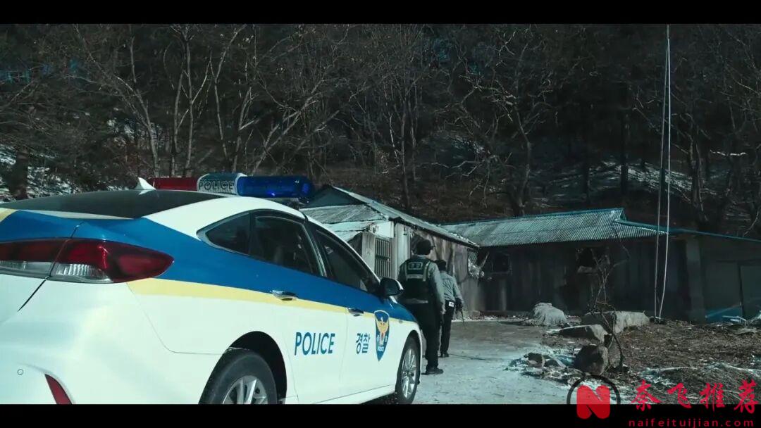 韩国复仇爽片《白色轿车里的女人/搭乘白色车的女人》,导演太敢拍了,看得惊心动魄