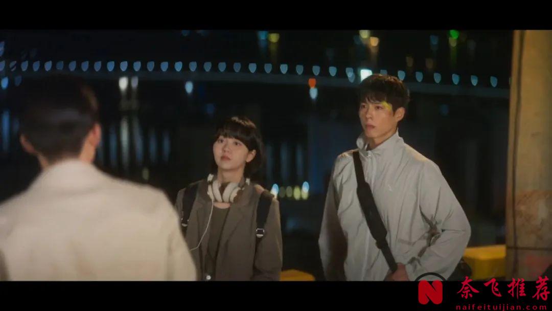 第一集就看得亢奋，这部韩剧《健将联盟》设定有趣，退役运动员化身警察打击犯罪