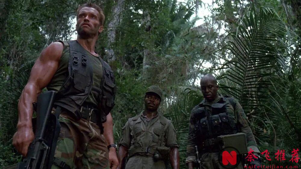 推荐一部曾经的世界级硬汉片《铁血战士/终极战士》！