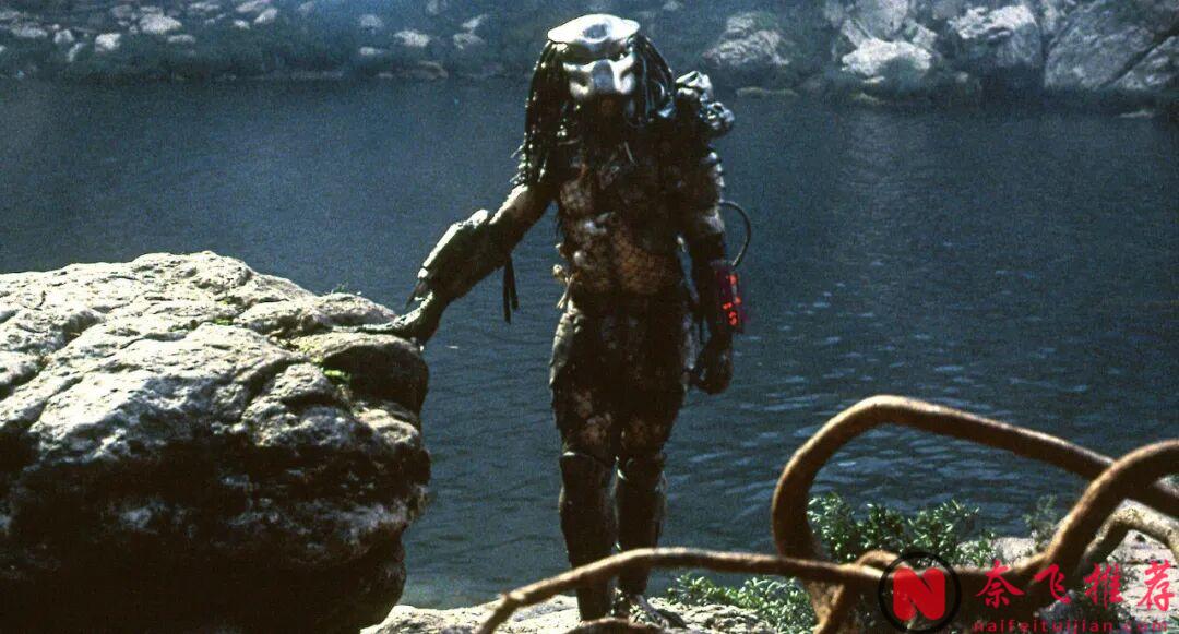 推荐一部曾经的世界级硬汉片《铁血战士/终极战士》！