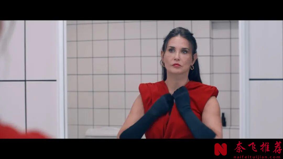 挑战感官极限的电影《某种物质/完美物质/惧裂》,足够重口味,看完有点不适