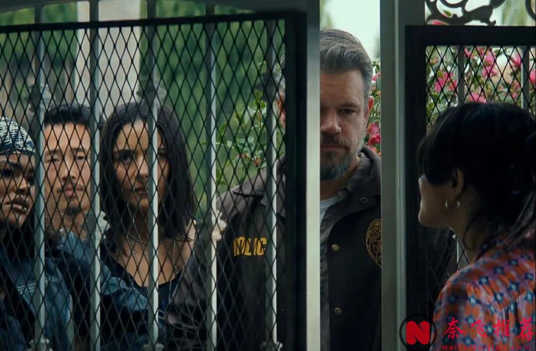 不愧是Netflix,這部R級佳作《全信沒收/安息》剛上線就在外網掀起熱潮