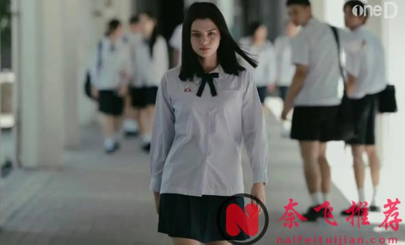 网飞王牌《禁忌女孩:重置/转学来的女生》回归,新季狠度升级,娜诺的惩罚游戏从来没让人失望。