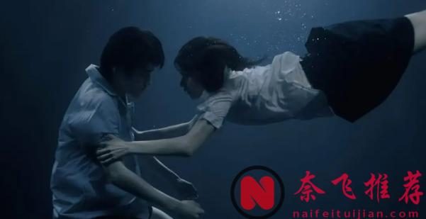 网飞王牌《禁忌女孩:重置/转学来的女生》回归,新季狠度升级,娜诺的惩罚游戏从来没让人失望。