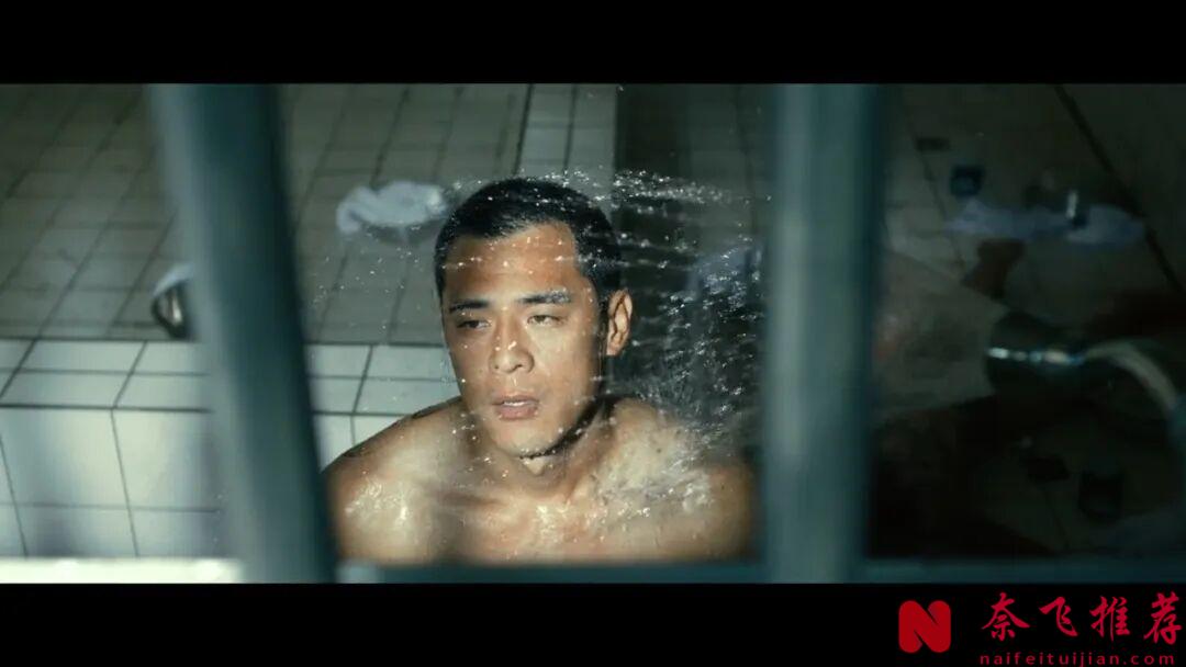 冷门华语犯罪电影《黑白》,拍出了人物的艰辛,全片用黑白来探讨人生的因果!