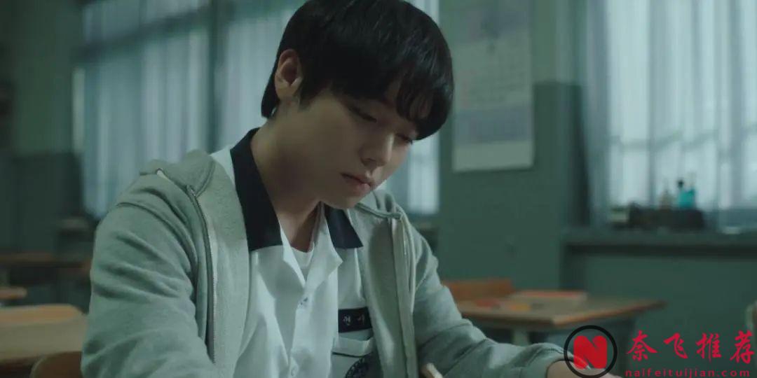 一集拿捏！这部「弱者如何反击」的硬核爽剧《弱美男英雄》，太生猛了！