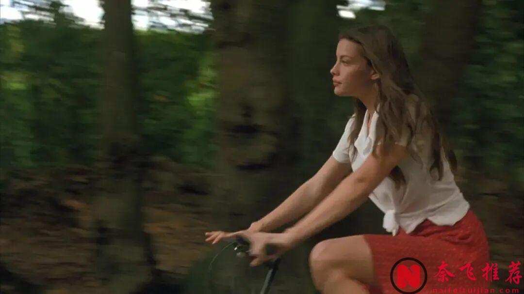 很狂野的一部电影《偷香/盗美人》,青春又唯美的体验,都不想快进