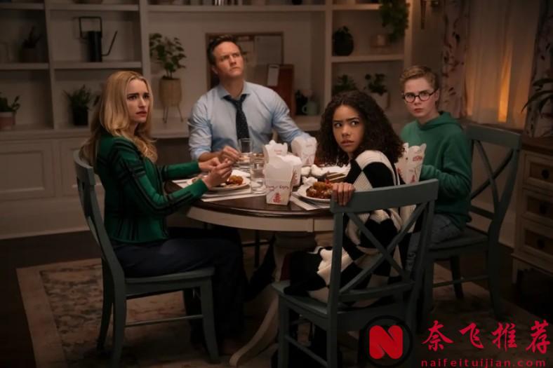 Netflix王牌美劇《金妮與喬治婭》第三季，時隔兩年強勢迴歸，這部母女神劇太上頭了