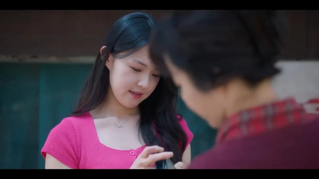 韓國雙女主電影《乾脆殺了他算了》,女神破格出演,看得很過癮