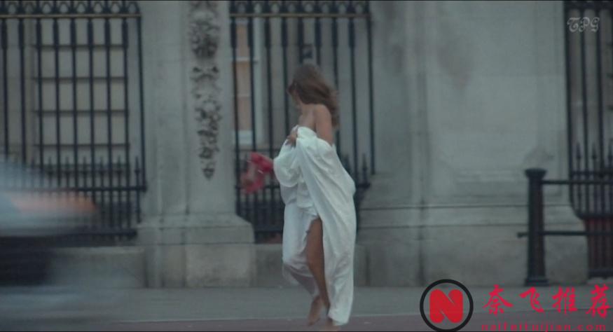 最神经“女公主”,全程“偷拍”完成的电影《憨憨公主的心思/巴黎必娶女王》!