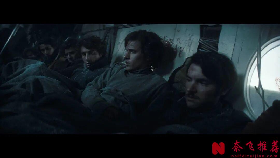 Netflix出品突破倫理極限的電影《絕地盟約/絕地盟約》,橄欖球隊客機墜落在無邊雪山!