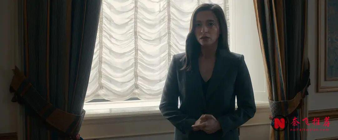 请了影后和两个视帝,然后拍了一部平庸之作《社交清算/社群清算》!