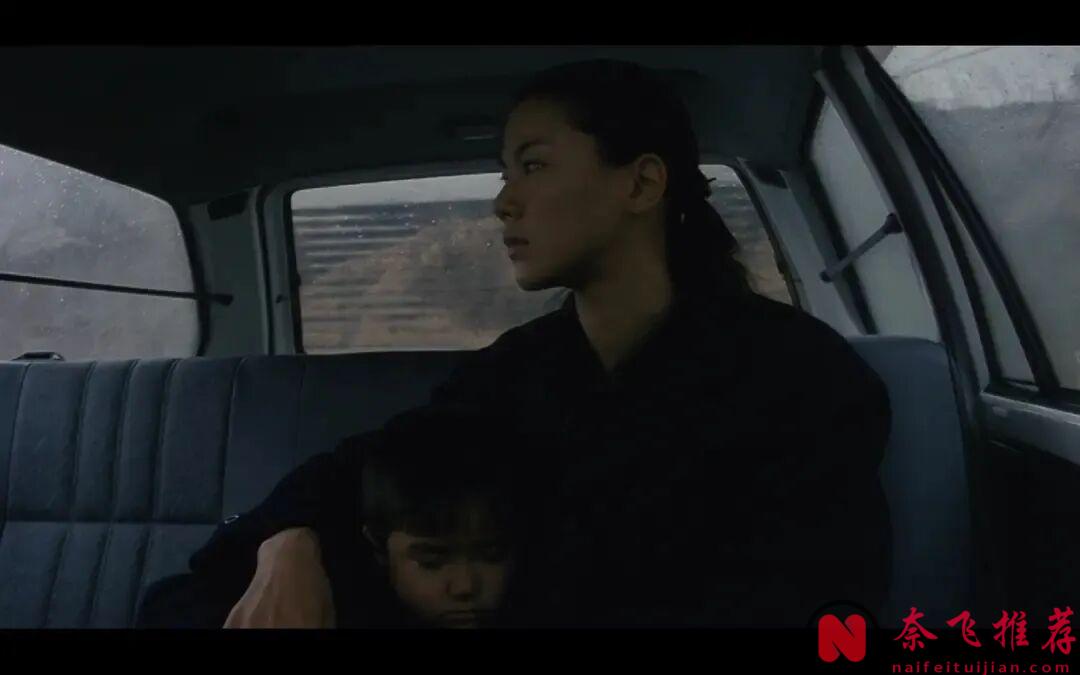 威尼斯提名出道,这部高分处女作《幻之光/特殊家庭》不该这么冷门!