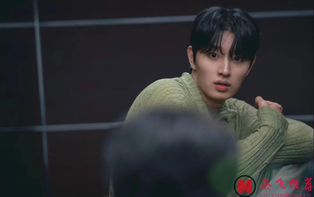 Netflix這部新劇《莎拉的真偽人生》神級反轉太刺激了,下水道發現女屍名場面背後的故事...