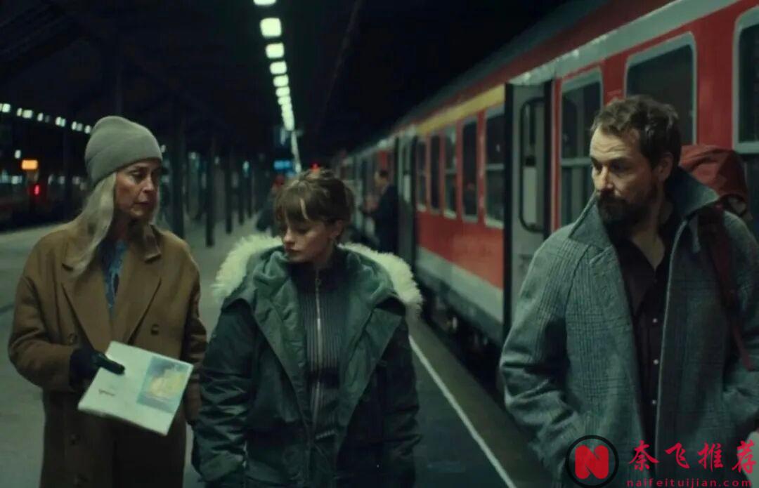 不愧是Netflix出品,這部新上線的德國間諜驚悚劇《密屋陌路》真的讓人大開眼界