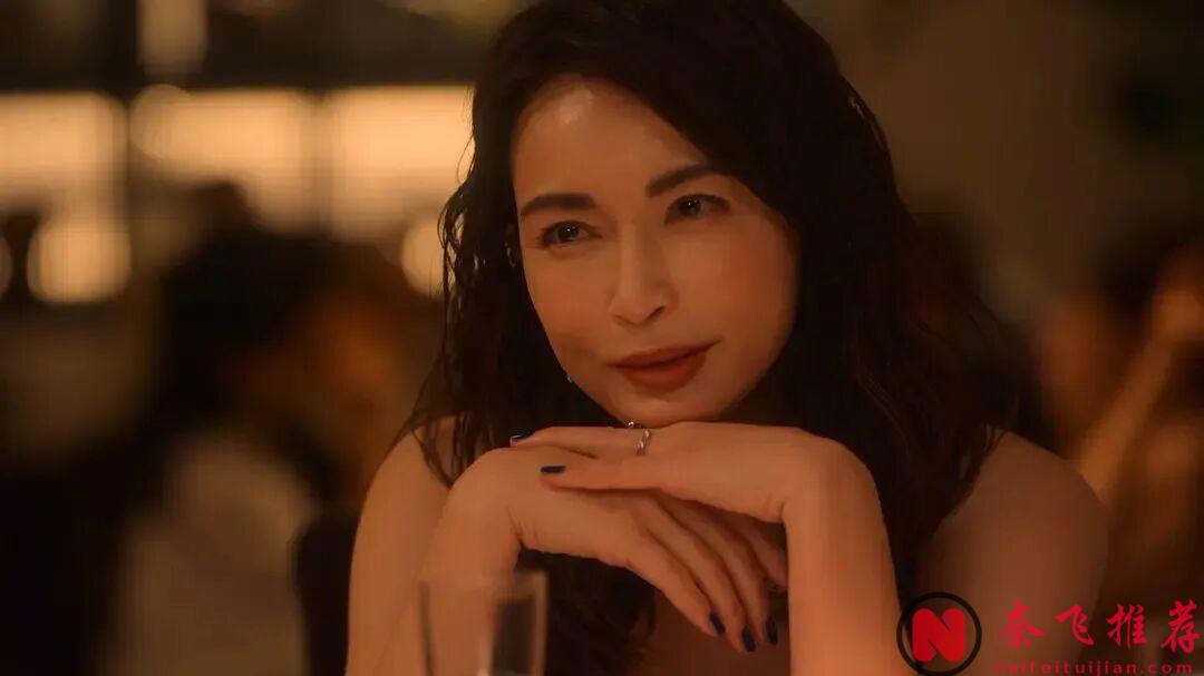 Netflix 艺术向禁忌不伦剧!这部日本18禁漫改剧《金鱼妻》,尺度大胆到全员出轨