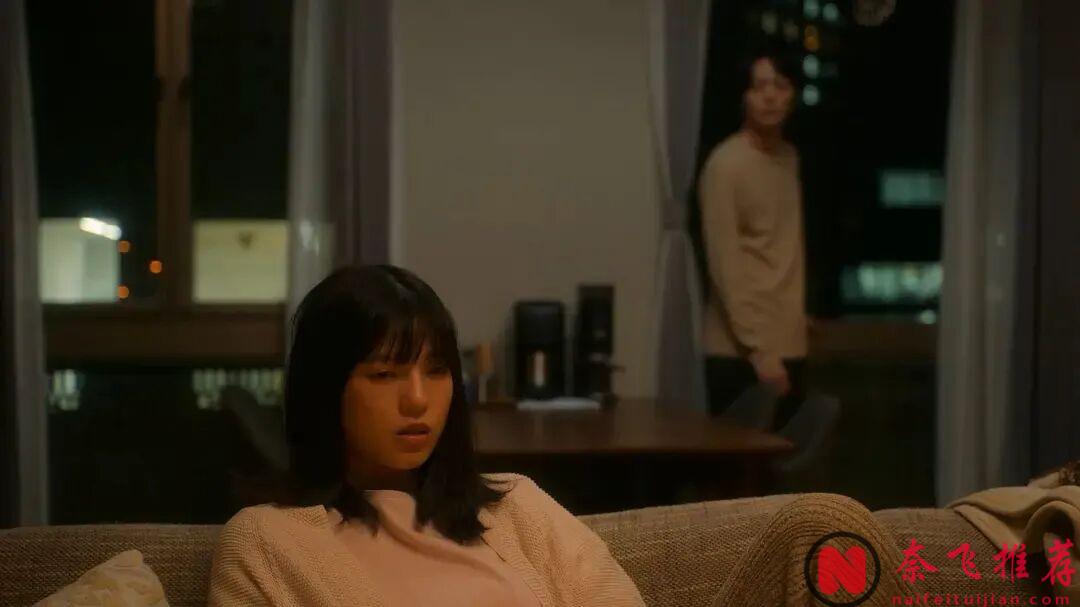 Netflix 艺术向禁忌不伦剧!这部日本18禁漫改剧《金鱼妻》,尺度大胆到全员出轨