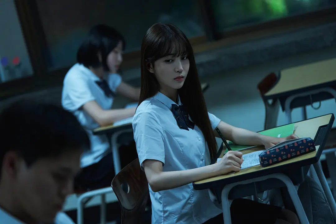 2025韓國最新恐怖片《鬼市/環:恐怖尾翼/咒你》,禁忌交易因果迴圈