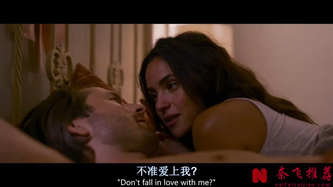 题材新颖,网飞高分犯罪电影《职业杀手/当杀手恋爱时/情迷假杀手》,高颜值有深度