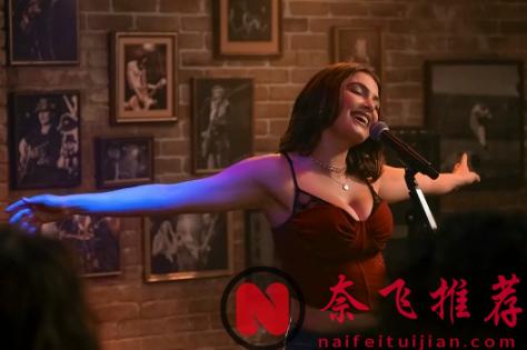 没上线就续订第二季,这部千万 IP 的新剧《校园之外/校园恋曲/校外》,到底有多能打?