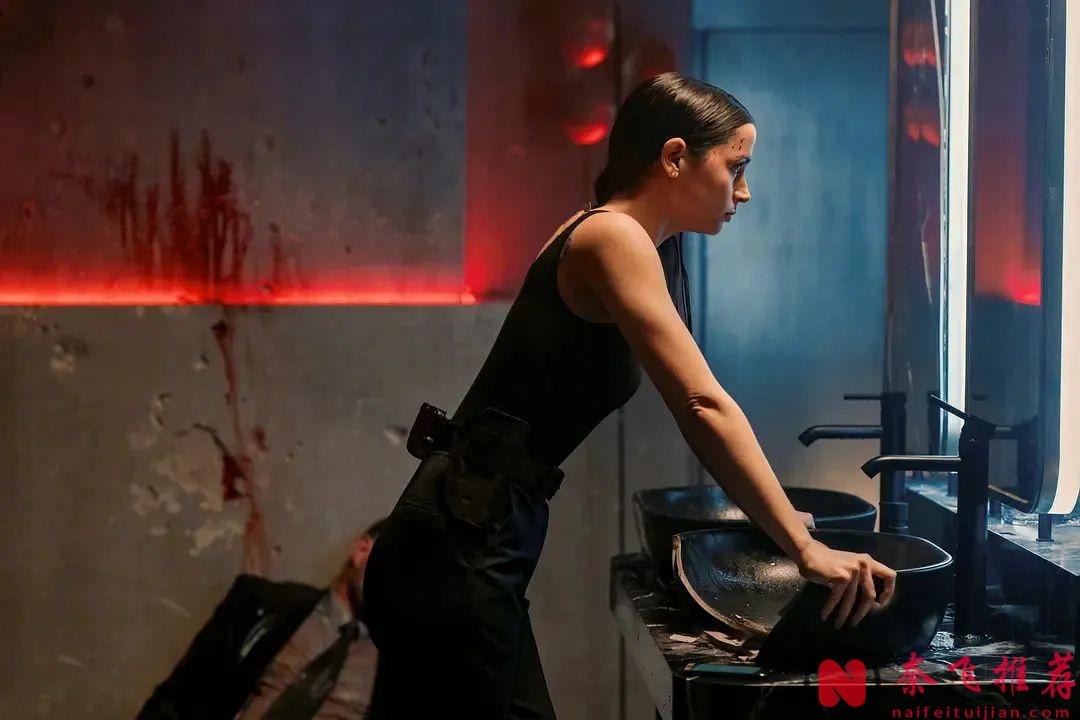 这部17禁新作《疾速追杀外传：芭蕾杀姬/捍卫任务：复仇芭蕾/杀神John Wick外传：芭蕾杀姬》，尺度突破天花板！