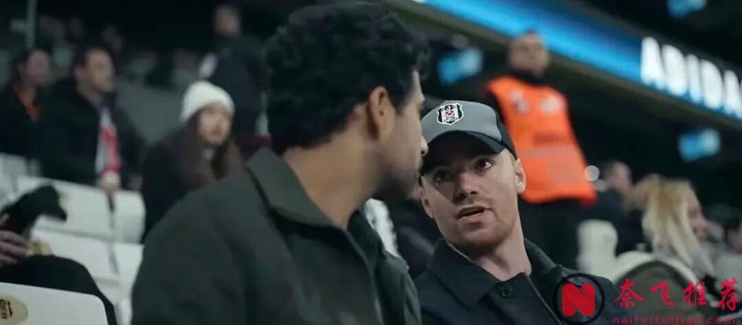 一口氣看完,Netflix頂流劇《暗夜情報員》第三季回來了!