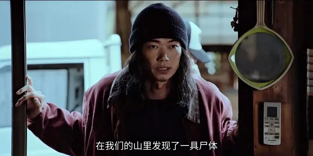 以食人文化为题材的日剧《噬亡村》,胆小慎入,看完头皮发麻!