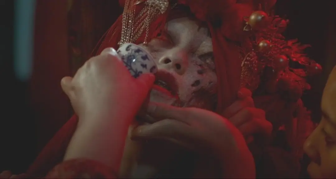 以真實的冥婚習俗為題材的臺灣恐怖片《屍憶》:穿越生死界限的冥婚噩夢,窒息的讓人抓狂