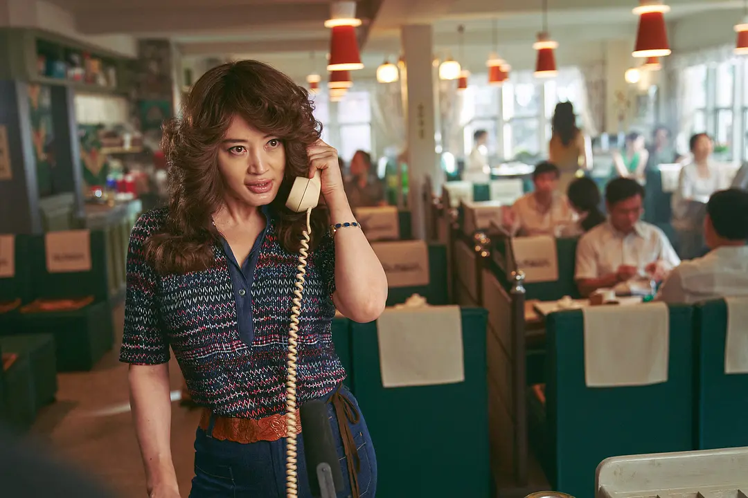 1762998480457029034.webp 被低估的女性复仇爽片《走私/神鬼海底捞/闺密盗赏团》,水下大战,意料之外的好看