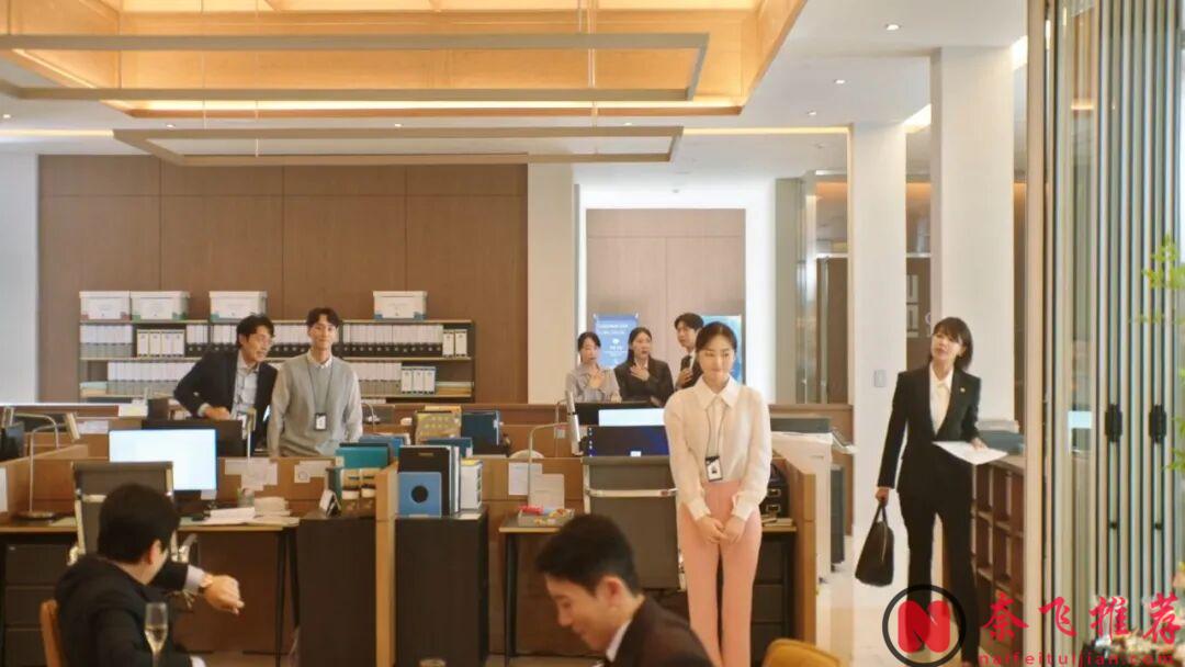 第一集就高能!全新懸疑愛情韓劇《瘋子/偶像之眼》,意外的好看