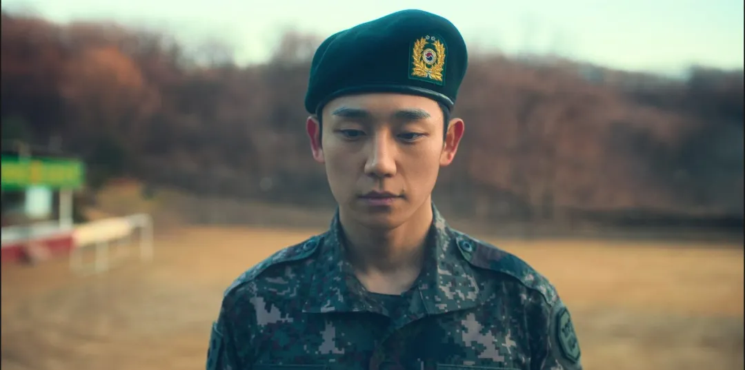Netflix这部《D.P：逃兵追缉令》尺度炸翻全网，曝光韩国最大黑料，能播出都是奇迹！