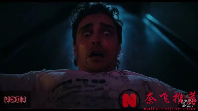 丹泽尔翻拍黑泽明经典之作；明星夫妻合演血腥恐怖片
