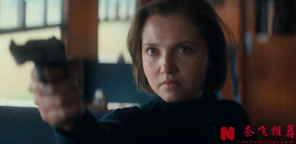 神仙阵容,Netflix这部悬疑新英剧《阿加莎·克里斯蒂之七面钟/七钟面之谜》真的“翻车”了?