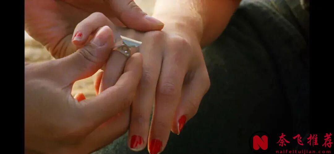 威尼斯獲獎神作《火腿,火腿/共夫共妻》,冷門但後勁十足!